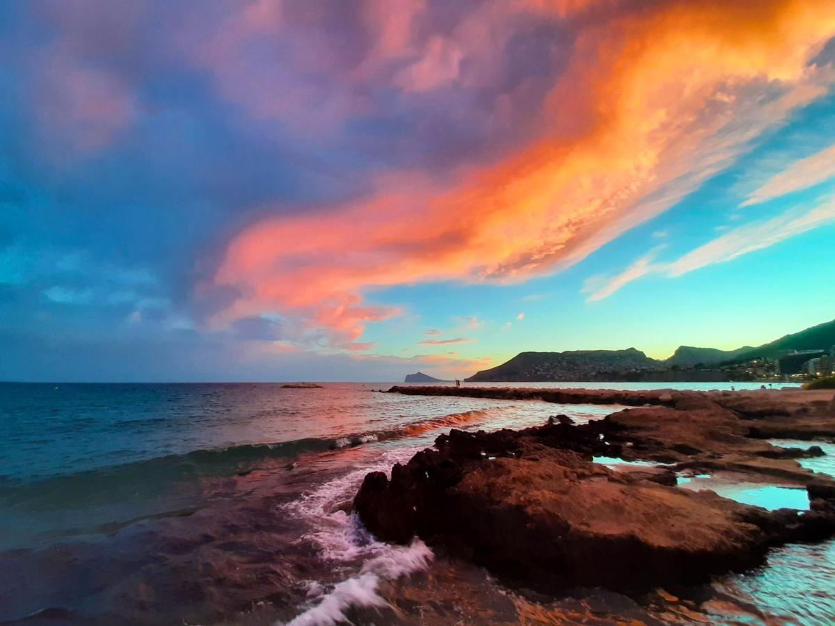 Ático Calpe primera línea de playa Exterior foto